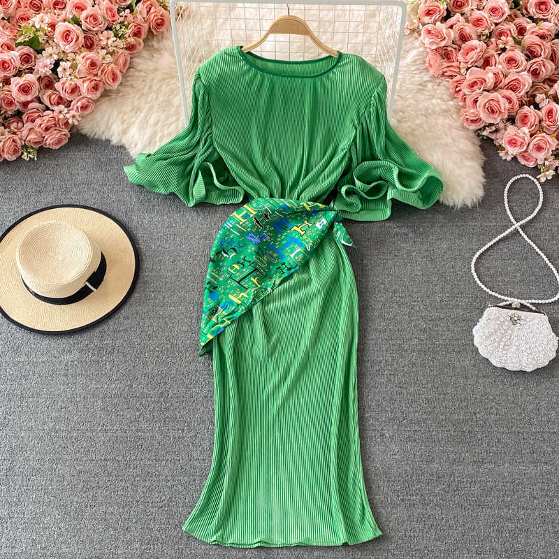 DEAT Women Pleated Ruffles Dress Round Neck Short Sleeve Arrivals Lady Temperament Fashion Spring Summer 11D1411 210709