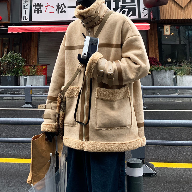 2021 New Winter Plus Veet Padded Lamb Fur Jacket Men's Warm Fashion Retro Stand-up Collar Men Short Coat Mens Clothes Yubo, Black
2021 New Winter Plus Veet Padded Lamb Fur Jacket Men's Warm Fashion Retro Stand-up Collar Men Short Coat Mens Clothes Yubo, Black