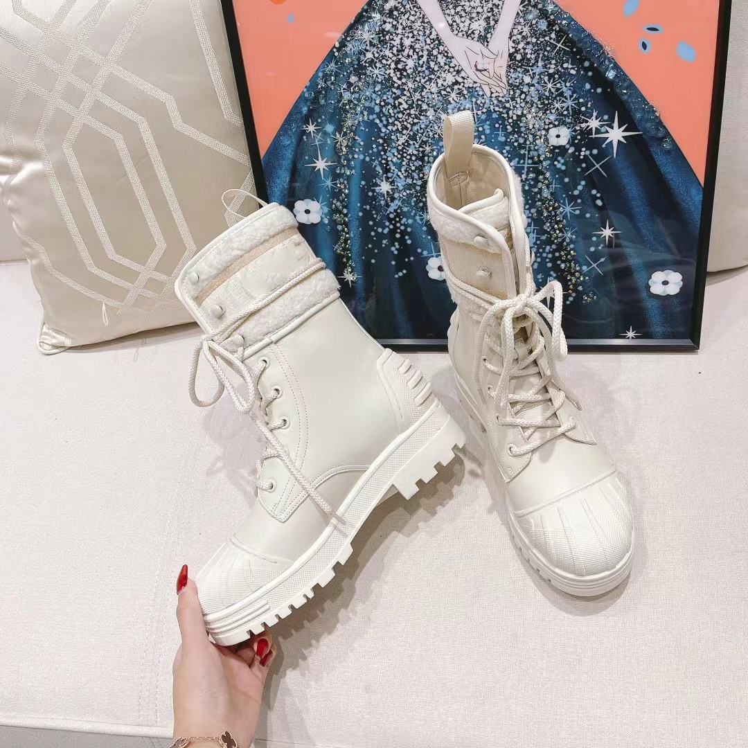 Autumn Winter High Quality Shell Head Martin Boots Designer Fashion Elastic Chelsea Ankle Boot Lace-up Non-slip Luxury Women Shoes Wearproof Versatile Roman Booties, Box
Autumn Winter High Quality Shell Head Martin Boots Designer Fashion Elastic Chelsea Ankle Boot Lace-up Non-slip Luxury Women Shoes Wearproof Versatile Roman Booties, Box