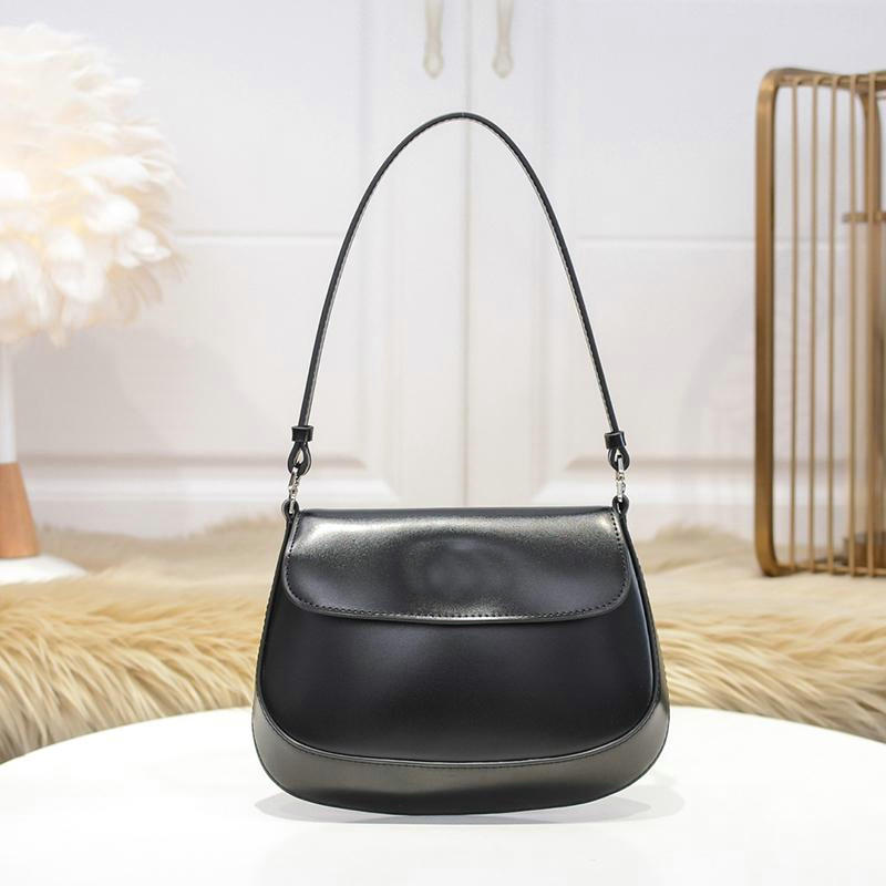 Shoulder Bags Handbags Luxurys Designers Bags Cleo Crossbody Bag Backpack Totes Brushed Leather Shoulder Bag Designers Purses, Other options
Shoulder Bags Handbags Luxurys Designers Bags Cleo Crossbody Bag Backpack Totes Brushed Leather Shoulder Bag Designers Purses, Other options