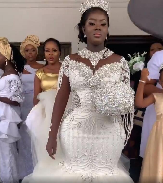 Arabic Aso Ebi Luxurious Mermaid Wedding Dresses Plus Size Sparkly Crystal Beaded Lace Long Sleeve African Niergian Bridal Gowns