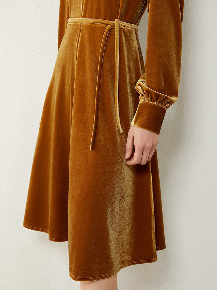 Minimalism Autumn Winter Velvet Dresses For Women Vintage Vneck High Waist Knee-length Female 12040916 210527