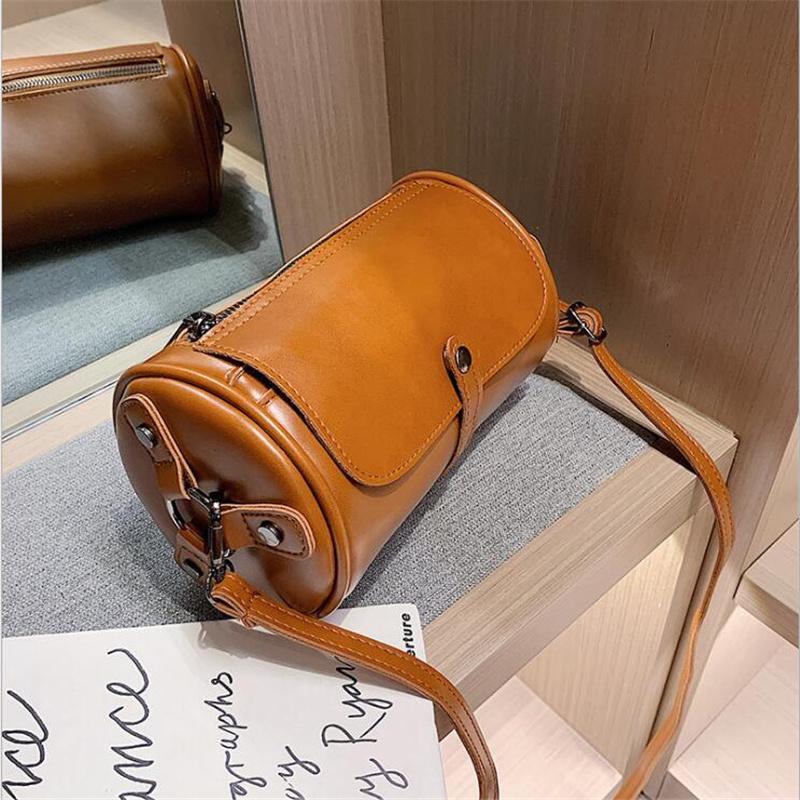 Evening Bags Retro Women Bag 2021 Autumn And Winter Hong Kong Style Casual Cylinder Shoulder Texture All-match Messenger, Black
Evening Bags Retro Women Bag 2021 Autumn And Winter Hong Kong Style Casual Cylinder Shoulder Texture All-match Messenger, Black