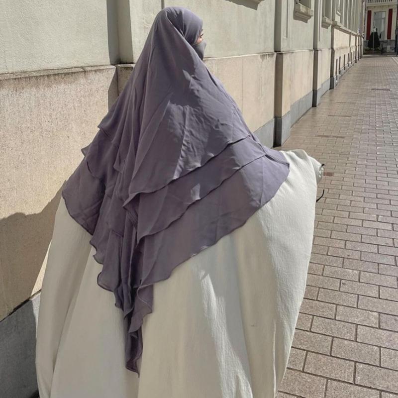 Ethnic Clothing One Piece Multilayer Khimar Overhead Hijab Headscarf Large Shawls Niqab Muslim Arab Women Ramadan EID Headwear, Red
Ethnic Clothing One Piece Multilayer Khimar Overhead Hijab Headscarf Large Shawls Niqab Muslim Arab Women Ramadan EID Headwear, Red