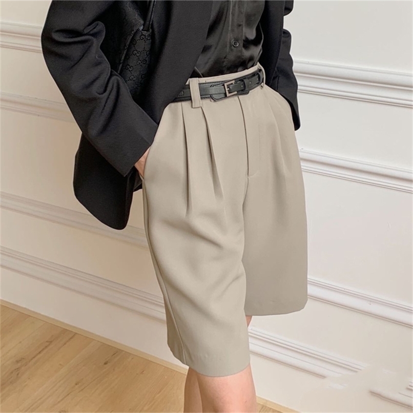 Summer Women's Casual Solid Color High Waist Loose Straight Shorts 210714