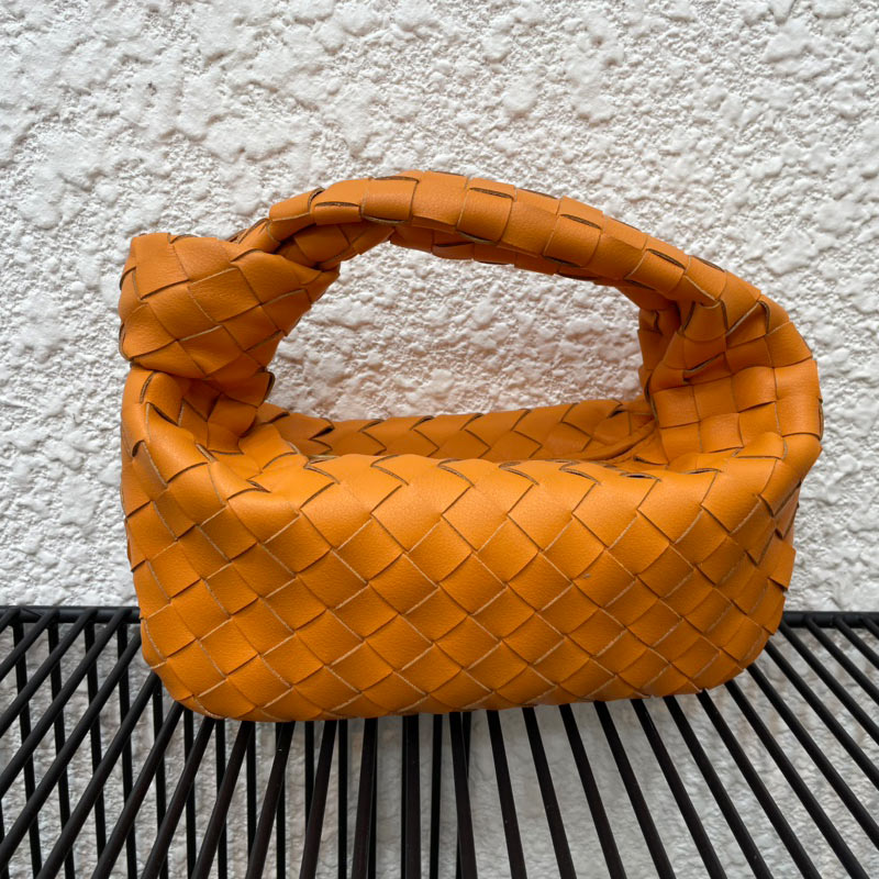 Weave Handbag Purse Small Tote Bag Genuine Leather Large Capacity Pocket Women Fashion Wallet High Quality Multiple Colors
Weave Handbag Purse Small Tote Bag Genuine Leather Large Capacity Pocket Women Fashion Wallet High Quality Multiple Colors