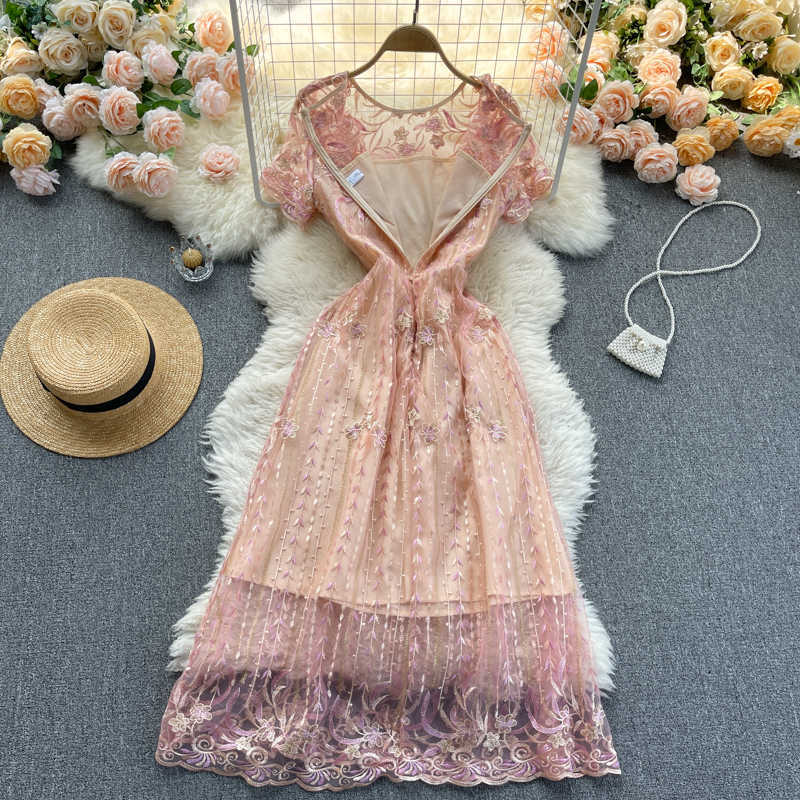 DEAT Summer Arrivals Round Collar Short Sleeve High Waist Embroidery Slim Vintage A-line Long Dress MZ731 210709