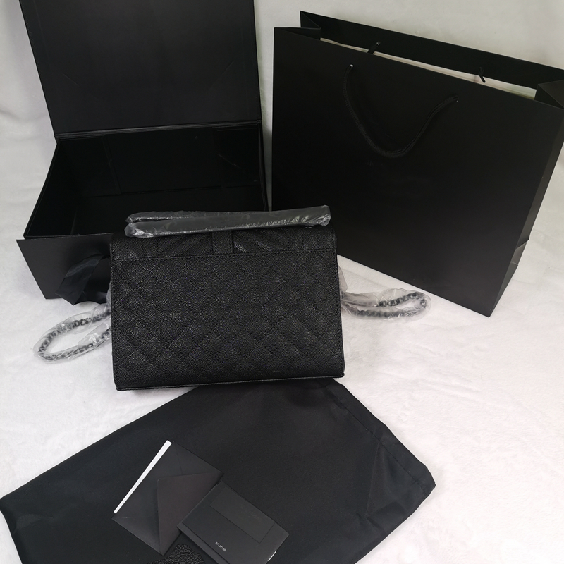 High quality leather lady shoulder handbag Caviar skin bag 24cm Casual chain bags women's Leather lock handbags send box 3#A 26808
High quality leather lady shoulder handbag Caviar skin bag 24cm Casual chain bags women's Leather lock handbags send box 3#A 26808