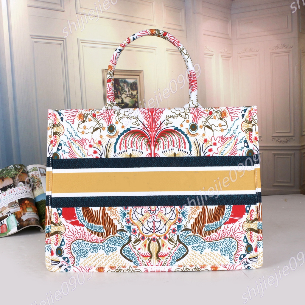 2022 Fashion Ladies Handbags Luxury Designer Bags Printed Multicolor Single Shoulder Large Capacity Single Room Bag Messenger Wallet Handbag
2022 Fashion Ladies Handbags Luxury Designer Bags Printed Multicolor Single Shoulder Large Capacity Single Room Bag Messenger Wallet Handbag