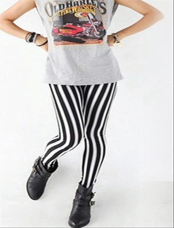 fashion skinny chic look women pants vertical leggings black and white spandex zebra stripe lovely, Black;white
fashion skinny chic look women pants vertical leggings black and white spandex zebra stripe lovely, Black;white
