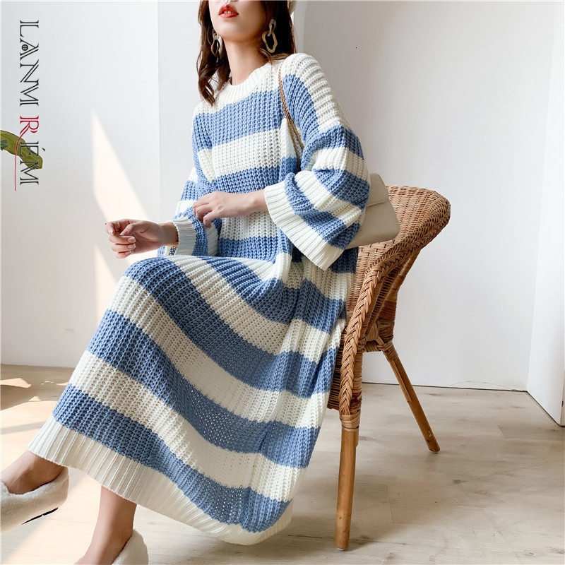 LANMREM Stripe Crew Neck Pullover Sweater Women autumn winter New Loose Large Size Vintage Long Knit Dress Female PC442 210218