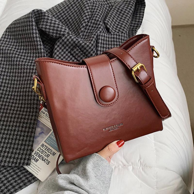Luxury Fashion Women Small Solid Color Crossbody Bag 2021New PU Leather Handbags Ladies Shoulder Bags, Black
Luxury Fashion Women Small Solid Color Crossbody Bag 2021New PU Leather Handbags Ladies Shoulder Bags, Black