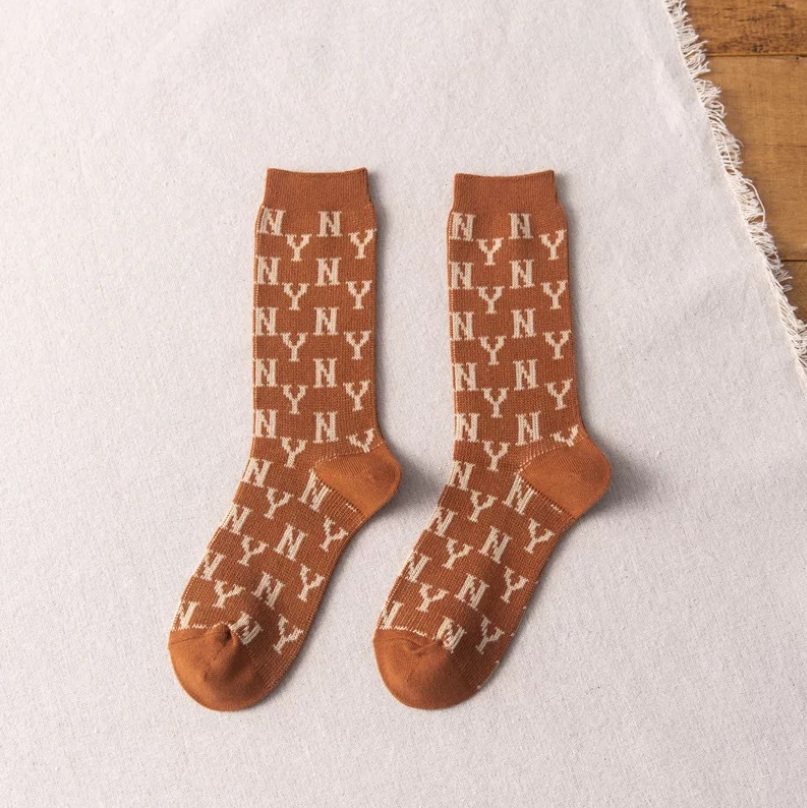 Spring And Autumn Women's Men's Color English Letter Socks Cotton Cuasal Socks Sport Socks Skateborad Sox EU 35-43