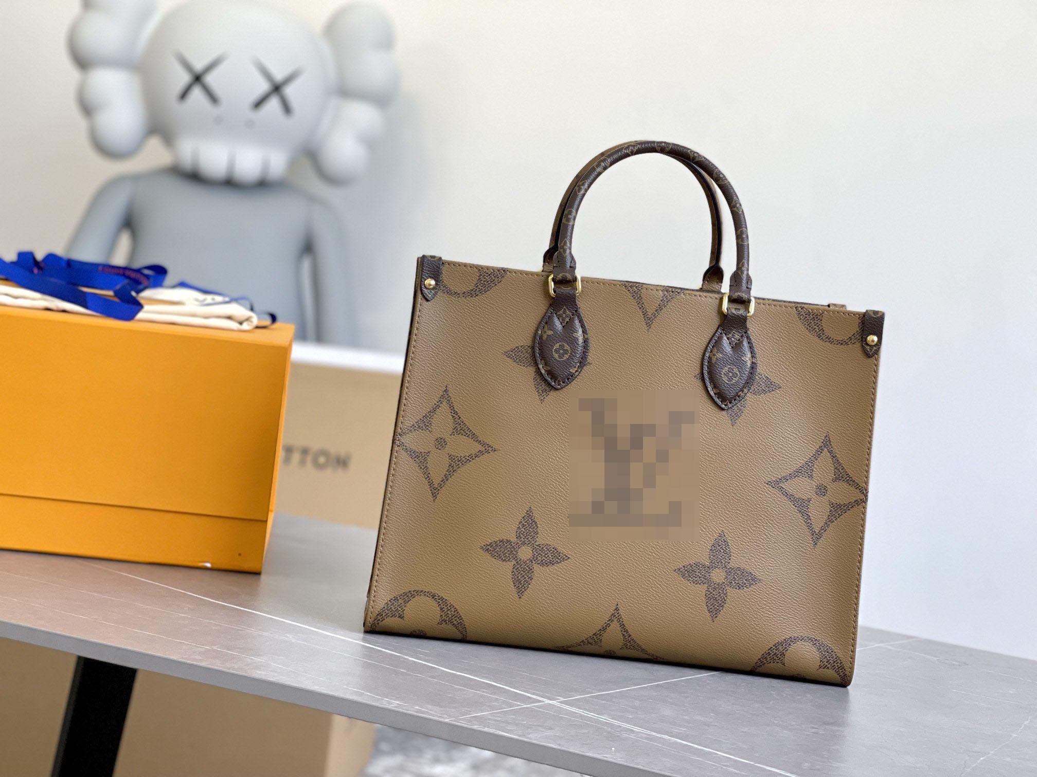 ONTHEGO Handbag Womens purses Designers Shoulder Bag Luxurys Purse Women Leather Tote Lad LVLOUISVITTON BAGVUTTON
ONTHEGO Handbag Womens purses Designers Shoulder Bag Luxurys Purse Women Leather Tote Lad LVLOUISVITTON BAGVUTTON