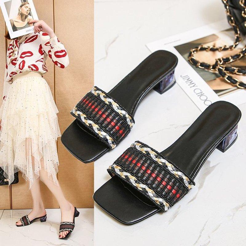 2021 Fashion Hot Summer Women's Outside Slippers Woman Shoes Ladies Slides Women Soft Comfort Female Zapatillas Mujer Large Size
2021 Fashion Hot Summer Women's Outside Slippers Woman Shoes Ladies Slides Women Soft Comfort Female Zapatillas Mujer Large Size