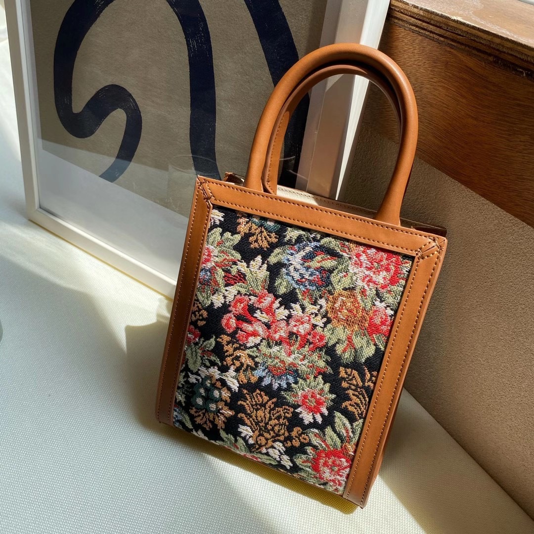 C Home Niche Cabas Flower Oil Painting Tote Bag Shoulder Crossbody Mini Tote Bag, Black
C Home Niche Cabas Flower Oil Painting Tote Bag Shoulder Crossbody Mini Tote Bag, Black