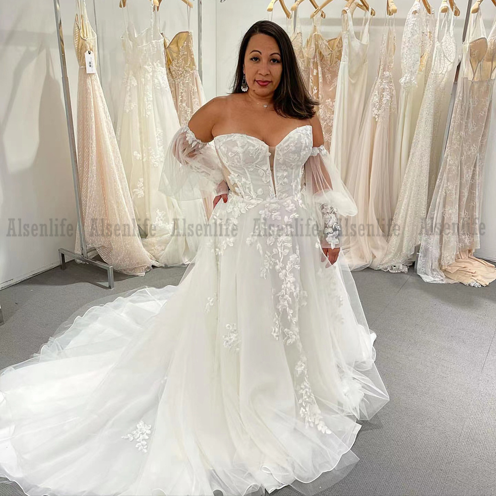 Plus Size A Line Wedding Dress with Long Sleeves Boho Beach Wedding Gown Bohemian Country Bridal Gowns