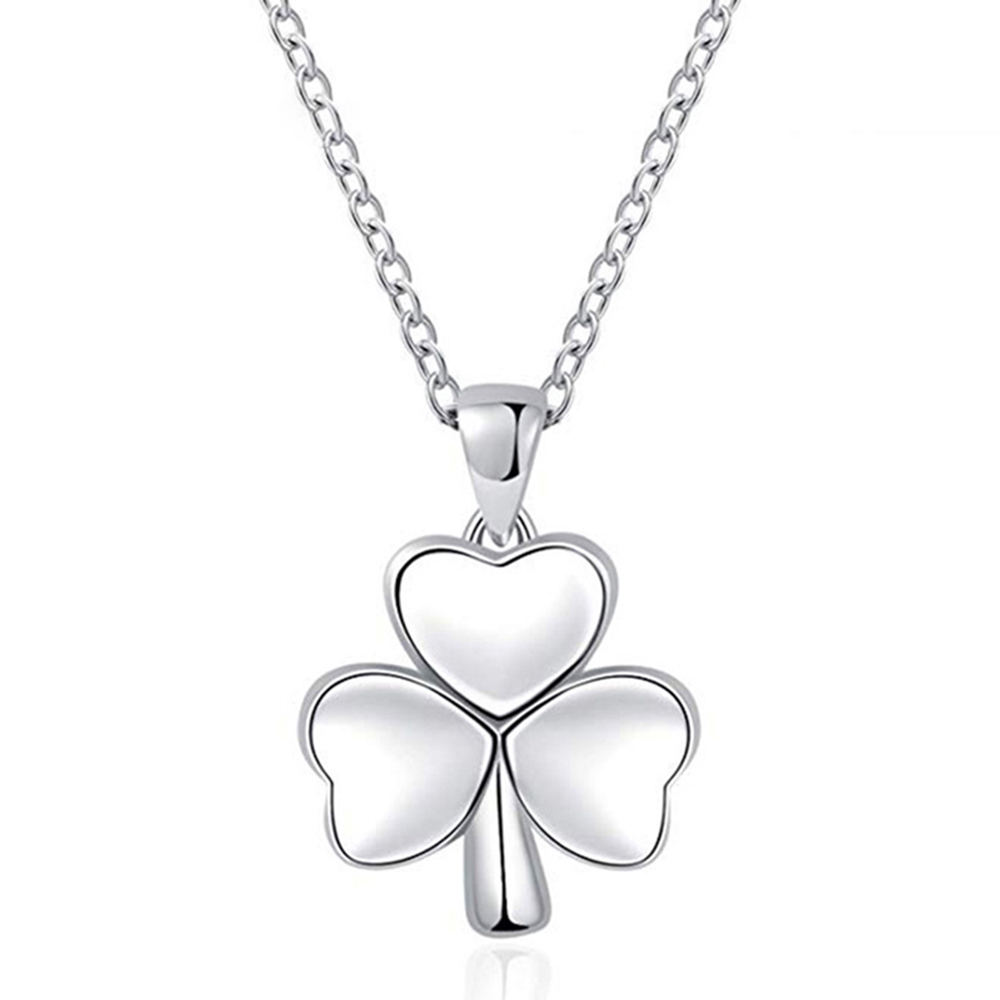Stainless steel clover cremation necklace,Ashes pendant can be wholesale, souvenirs to commemorate the death of family members or pets.
Stainless steel clover cremation necklace,Ashes pendant can be wholesale, souvenirs to commemorate the death of family members or pets.