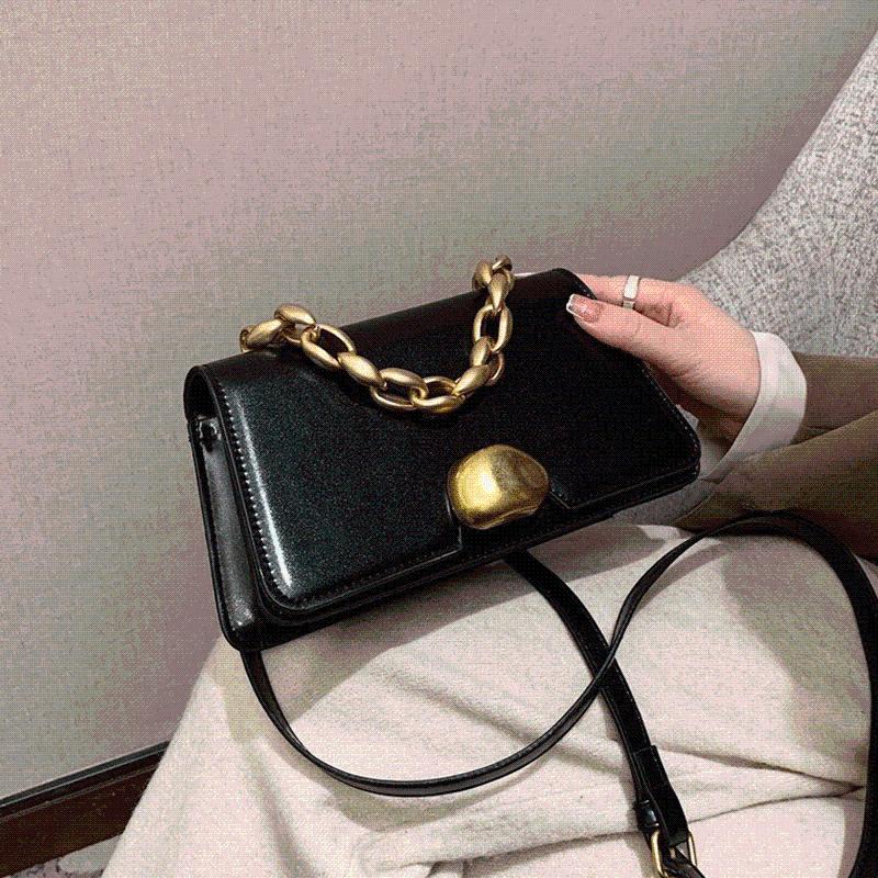 Vintage High Quality Women Handbags Crossbody Bags for Girls Golden Chain Messenger Bags Solid Color Shoulder Bag Female Sac New, Black 
Vintage High Quality Women Handbags Crossbody Bags for Girls Golden Chain Messenger Bags Solid Color Shoulder Bag Female Sac New, Black