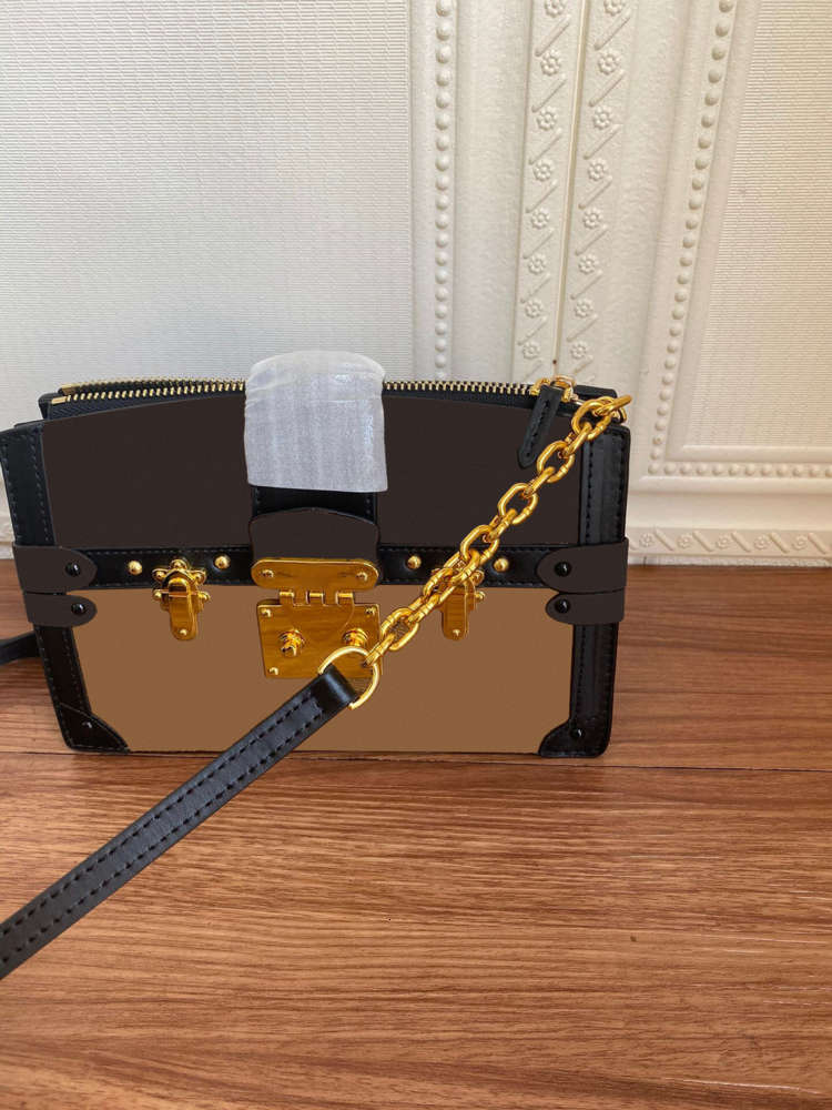 5A+Luxury ladies' bag, the new 2020 oblique ku single shoulder Bag printed retro fashion personality BaoSuo box package, Customize
5A+Luxury ladies' bag, the new 2020 oblique ku single shoulder Bag printed retro fashion personality BaoSuo box package, Customize