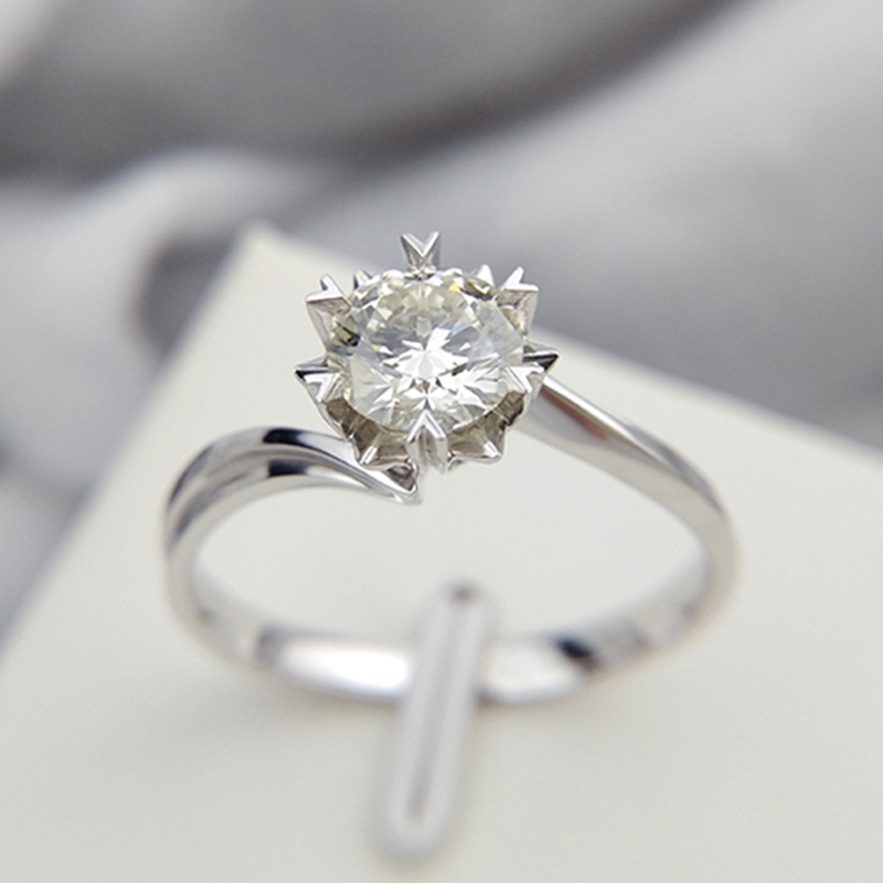 Classic 925 sterling silver Round Brilliant Cut Moissanite Diamond jewelry Engagement Anniversary Ring
Classic 925 sterling silver Round Brilliant Cut Moissanite Diamond jewelry Engagement Anniversary Ring