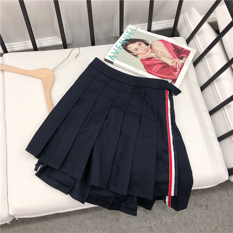 Small six pleated nourishing medicated diet black Chinese open figure side ribbon short women' Hong Kong Style TB skirt, Navy blue
Small six pleated nourishing medicated diet black Chinese open figure side ribbon short women' Hong Kong Style TB skirt, Navy blue