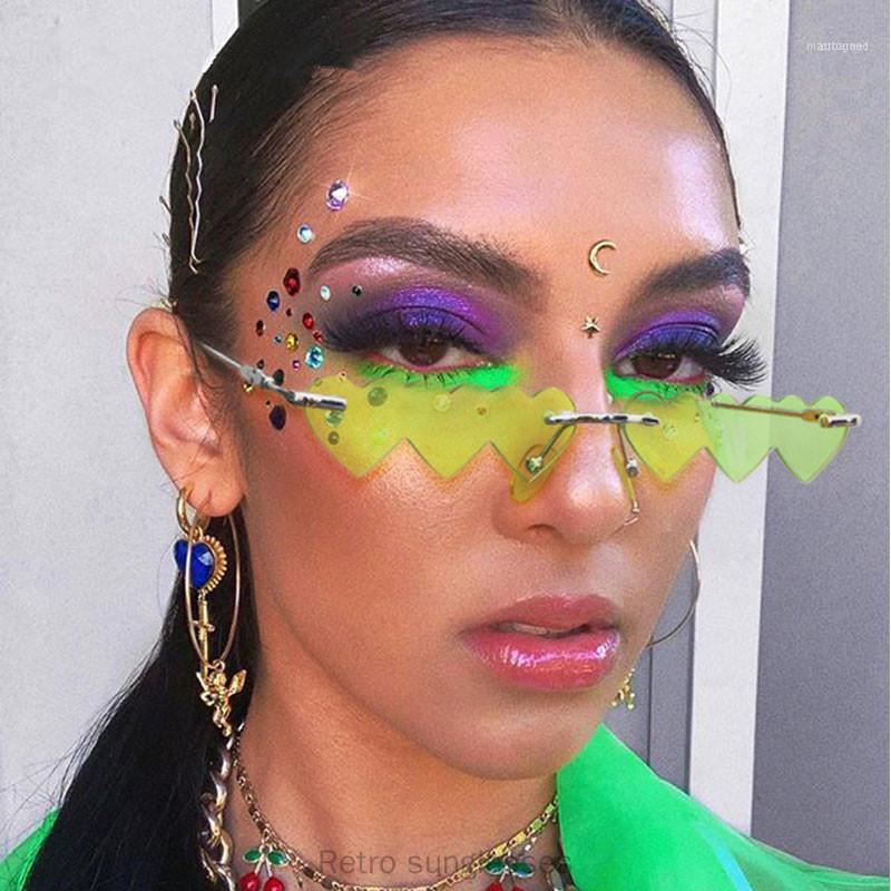 Sunglasses Vintage Classic Small Frameless Women Heart Shape Red Yellow Pink Sun Glasses Fashion Shades For Female FML1
Sunglasses Vintage Classic Small Frameless Women Heart Shape Red Yellow Pink Sun Glasses Fashion Shades For Female FML1
