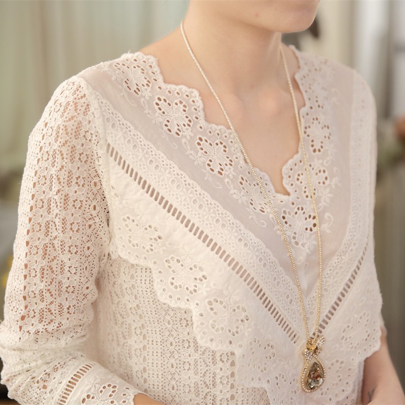 2021 New Hot Sale autumn Korean Fashion elegant lace Women Blouse V Neck Long Sleeve Slim Lace Feminina Shirt women tops 63C 30 210225