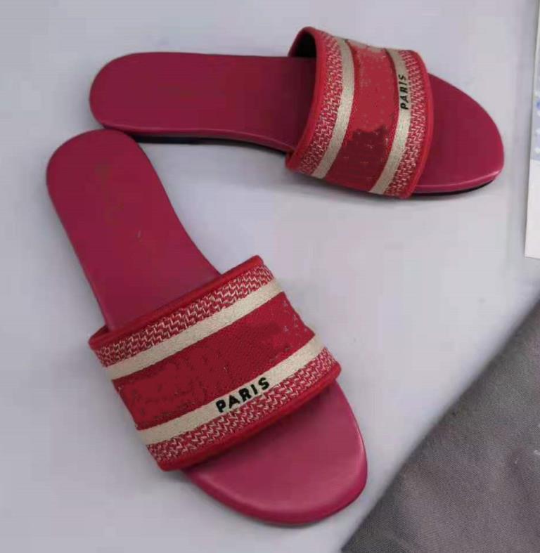 Women Flat Slippers Outdoor Letter Embroidered Mule Pairs Designer Lady Fabric Slip-on Star Rubber Sole Slide Sandal
Women Flat Slippers Outdoor Letter Embroidered Mule Pairs Designer Lady Fabric Slip-on Star Rubber Sole Slide Sandal