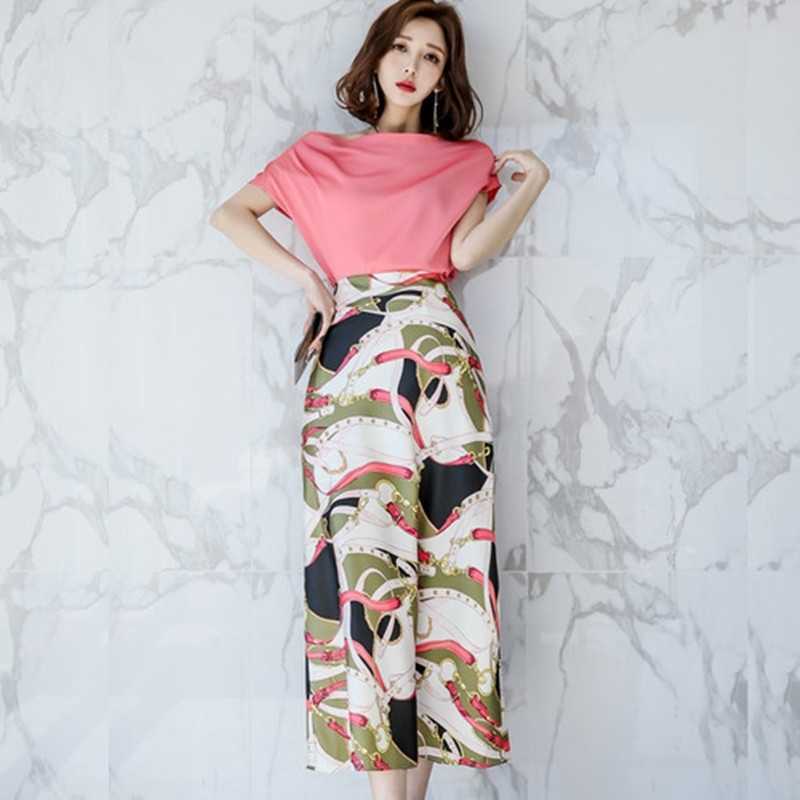 High Quality Suits Sheath Casual Pencil Sets OL Sexy Slim 2 Piece Set Fashion Print Crop Top And Skirts For Women 210525, Picture color
High Quality Suits Sheath Casual Pencil Sets OL Sexy Slim 2 Piece Set Fashion Print Crop Top And Skirts For Women 210525, Picture color