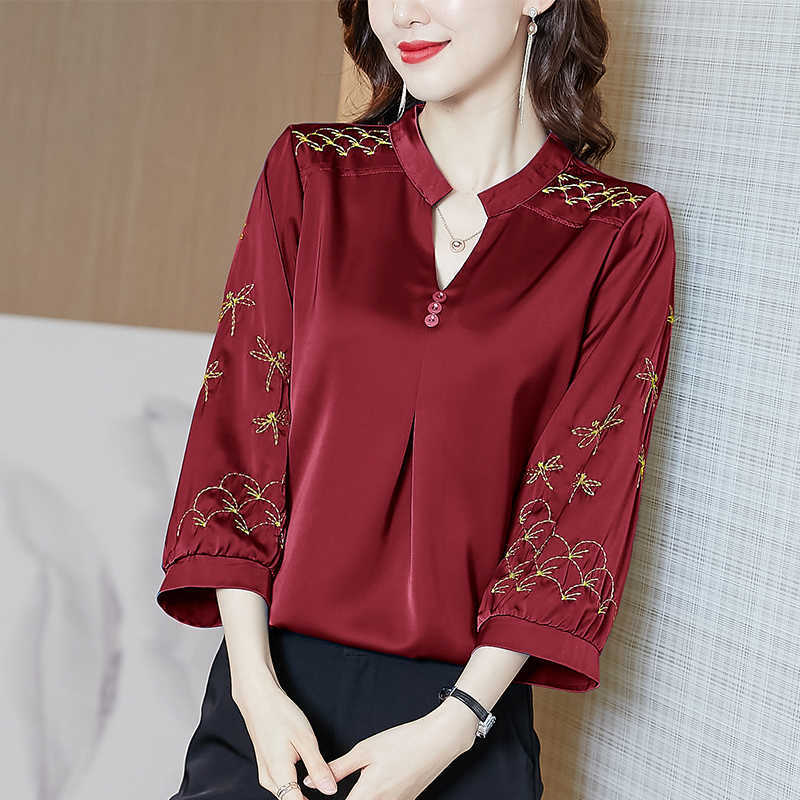 Korean Summer Women's Shirt Chiffon Blouse for Women Three Quarter Embroidery Female Top Red V-neck Basic 210604, Green
Korean Summer Women's Shirt Chiffon Blouse for Women Three Quarter Embroidery Female Top Red V-neck Basic 210604, Green