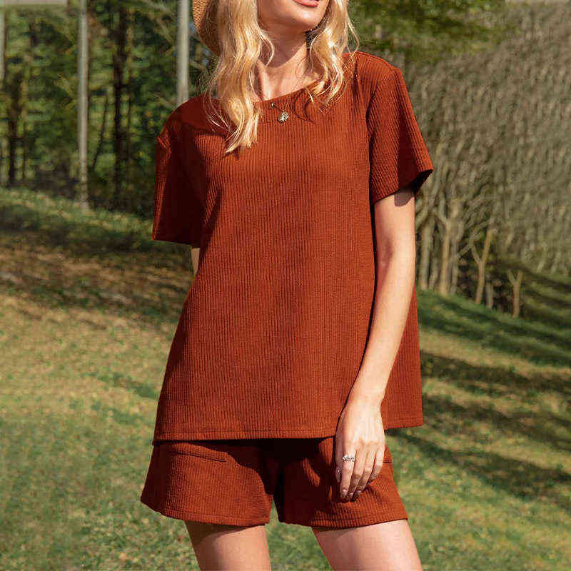 Causal Summer Women Shorts Suits Solid Short Sleeve Tops And Elastic Waist Button Shorts Two Piece Set Fashion Loose Tracksuit 210709