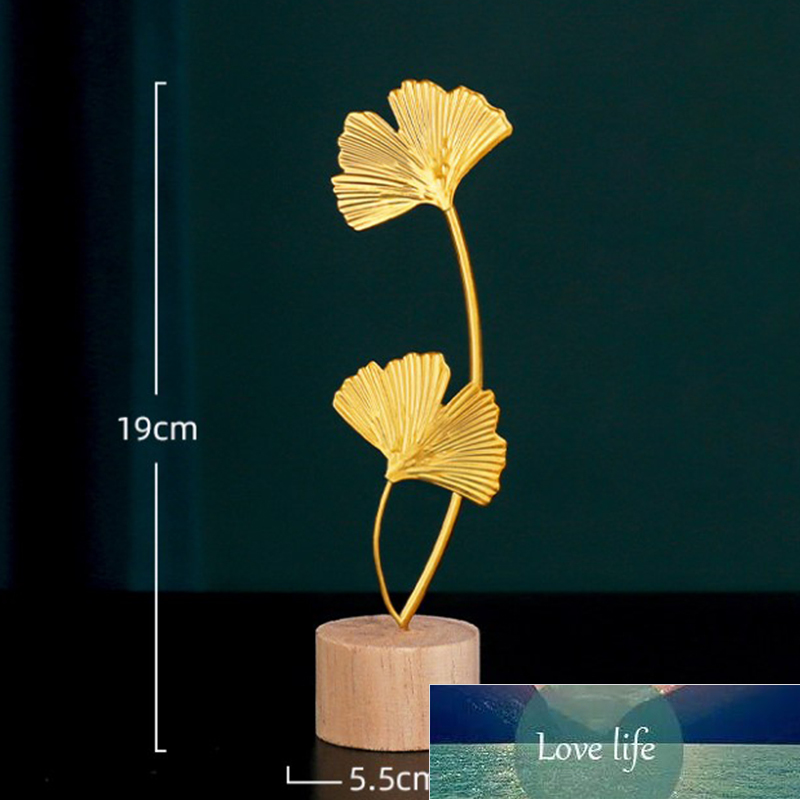 Modern home decoration office accessories for living room piecies home decor statues Leaves Statue miniature metal Ornaments Factory price expert desi