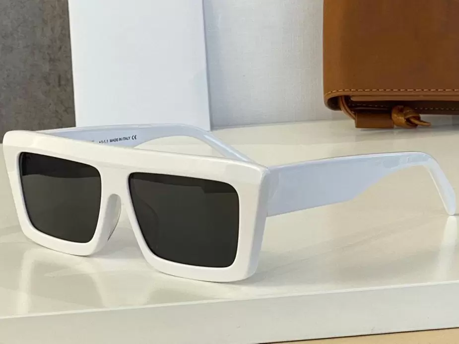 Womens Sunglasses For Women 40214 Men Sun Glasses fashion style protects eyes UV400 lens top quality with case
Womens Sunglasses For Women 40214 Men Sun Glasses fashion style protects eyes UV400 lens top quality with case