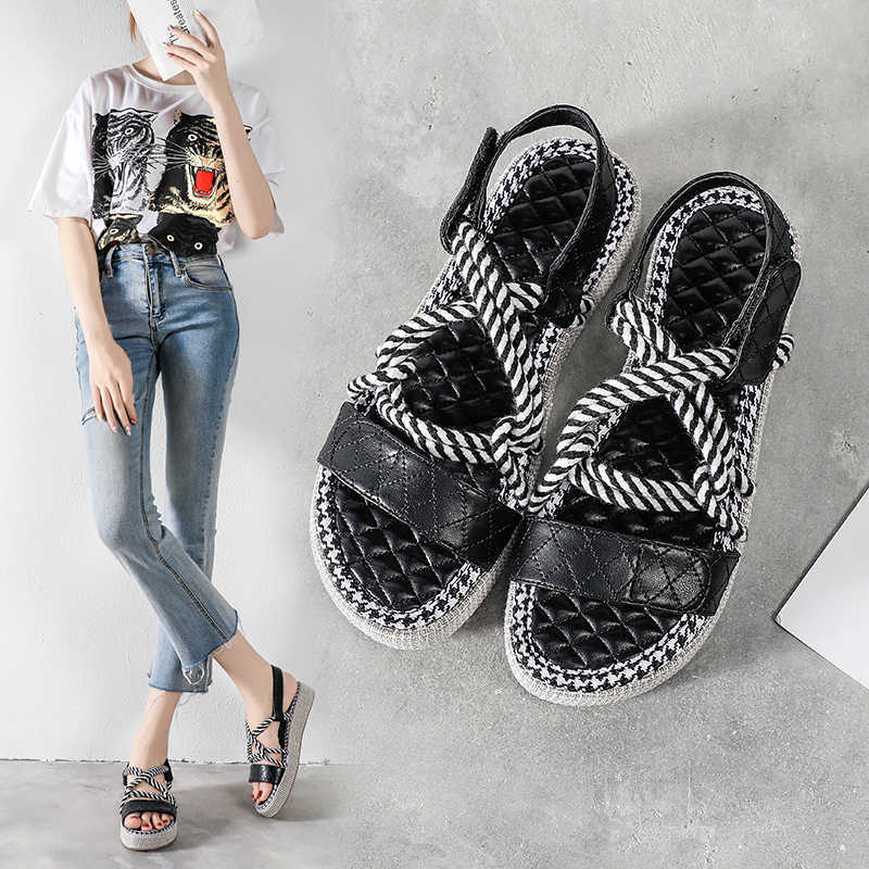Fashion Platform Women Sandals 2021 Summer Sexy Open Toe Casual Female Flat Shoes Rome Comfortable Ladies Outdoor Beach Sandals Y0721, White
Fashion Platform Women Sandals 2021 Summer Sexy Open Toe Casual Female Flat Shoes Rome Comfortable Ladies Outdoor Beach Sandals Y0721, White