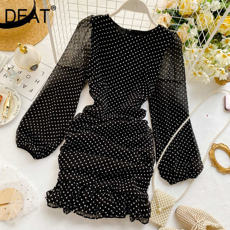 DEAT Women Spring Autumn Long Puff Sleeve Polka Dot Folds Waist Slim Ruffles Fashion Temperament Dress MI156 210709