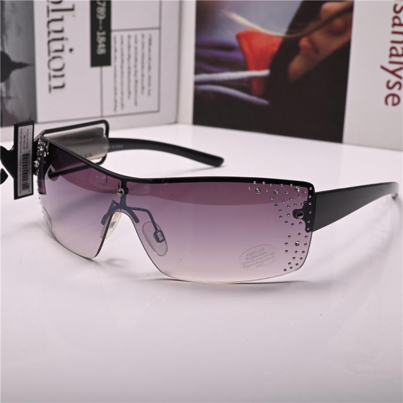 Sunglasses Windproof Goggles Women Fashion One-piece Lens Anti Reflection Steampunk Sun Glasses For Driving Small Face
Sunglasses Windproof Goggles Women Fashion One-piece Lens Anti Reflection Steampunk Sun Glasses For Driving Small Face