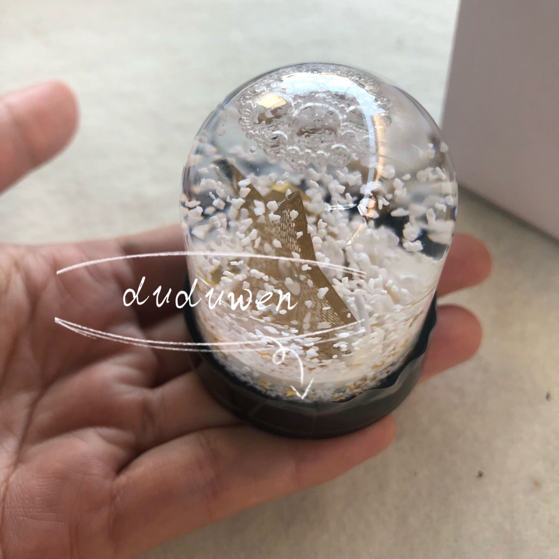 4.5X5.5CMCollection Snow tiny bottle D* VIP Globe Special party Gift Novelty Limited gift Customer for decorate with box
4.5X5.5CMCollection Snow tiny bottle D* VIP Globe Special party Gift Novelty Limited gift Customer for decorate with box