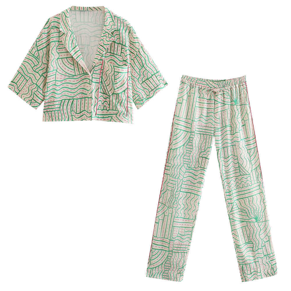 Two Piece Set Women Crop Blouse & Pants Elastic waist Chic Fashion Casual Women Outfits Pants Sets Women Summer 210709
Two Piece Set Women Crop Blouse & Pants Elastic waist Chic Fashion Casual Women Outfits Pants Sets Women Summer 210709