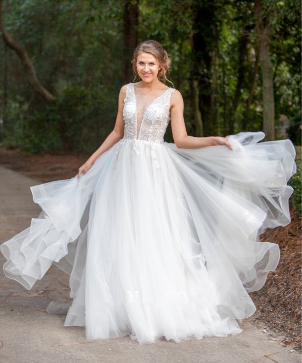 Luxury Beaded A Line Wedding Dress Puffy Skirt Gorgeous Lace Appliques Court Train Long Garden Country Bridal Gowns vestido de noiva 2022 Bride Formal
