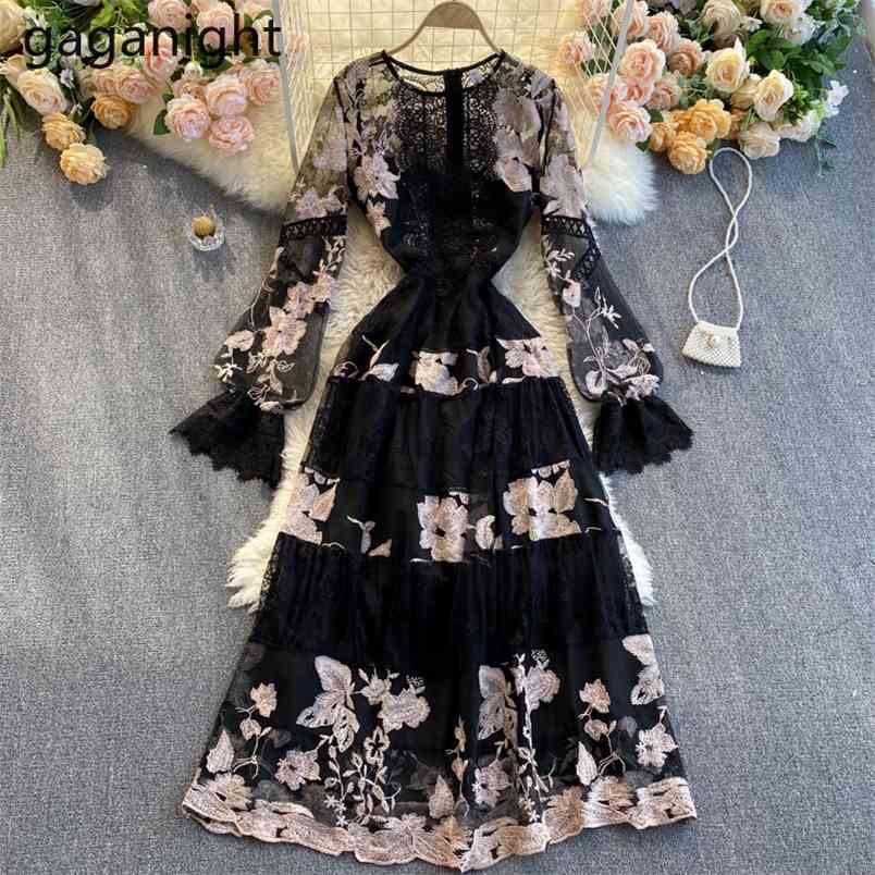 French Vintage O-Neck High Waist Vestidos Long Sleeve Lace Embroidery Fashion Hollow Out Women Dresses Office Ladies 210601