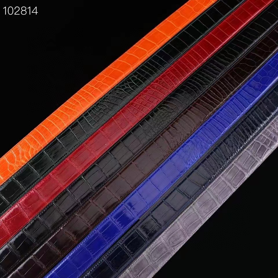 high quality crocodile leather fashion luxury belts the shiny have many color, Black;brown
high quality crocodile leather fashion luxury belts the shiny have many color, Black;brown