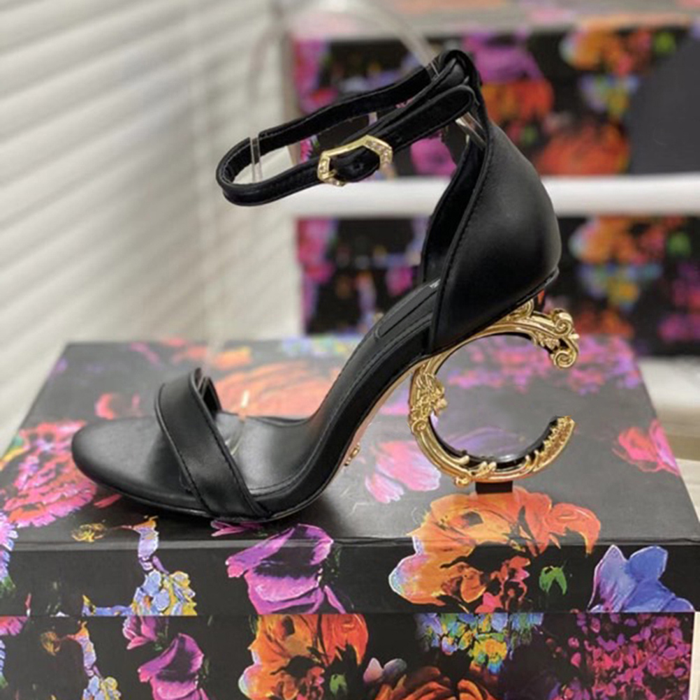 Classics Women slippers fashion shoes Beach Thick bottom slipper Alphabet lady Sandals Leather High heels shoe 05, Box
Classics Women slippers fashion shoes Beach Thick bottom slipper Alphabet lady Sandals Leather High heels shoe 05, Box