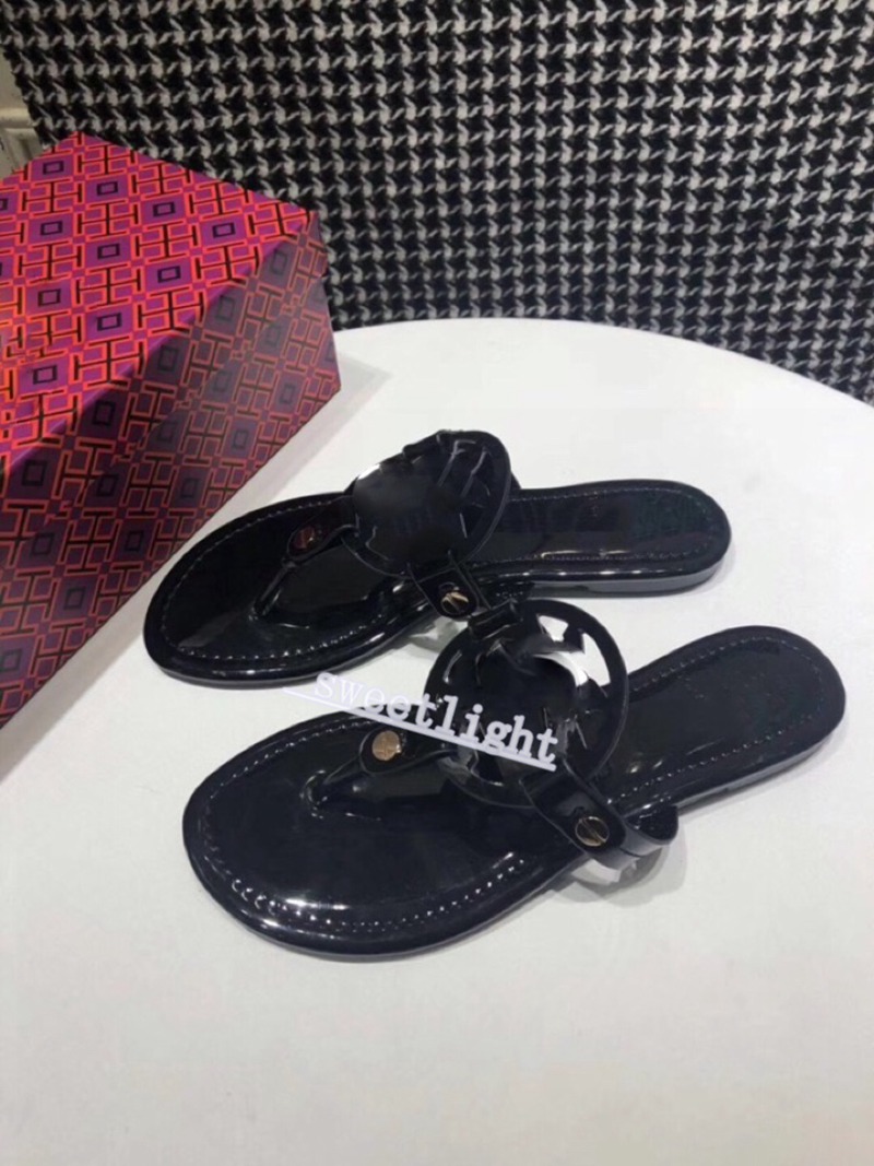 2021 NEW Burch Style Sandals Double Layer Luxury Designer Sandals Flat Slippers Women Beach Shoes Outdoor Travel Shoes Fashion Tory Slipp, Black;red
2021 NEW Burch Style Sandals Double Layer Luxury Designer Sandals Flat Slippers Women Beach Shoes Outdoor Travel Shoes Fashion Tory Slipp, Black;red