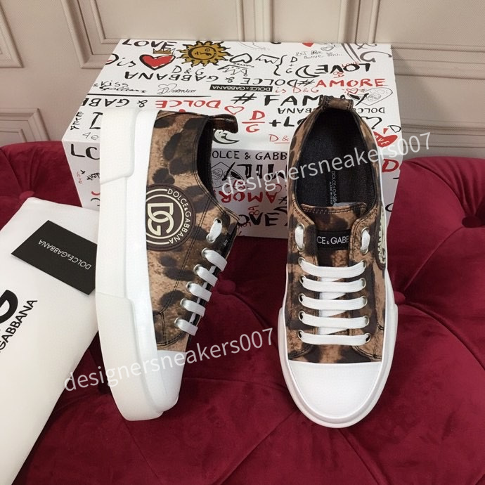Top Quality boots Designer Race Runner Sneaker Shoes,Men's Casual Flats For Couple Mesh Breathable Sports Wholesale Outdoor Trainers EU35-45, 11
Top Quality boots Designer Race Runner Sneaker Shoes,Men's Casual Flats For Couple Mesh Breathable Sports Wholesale Outdoor Trainers EU35-45, 11