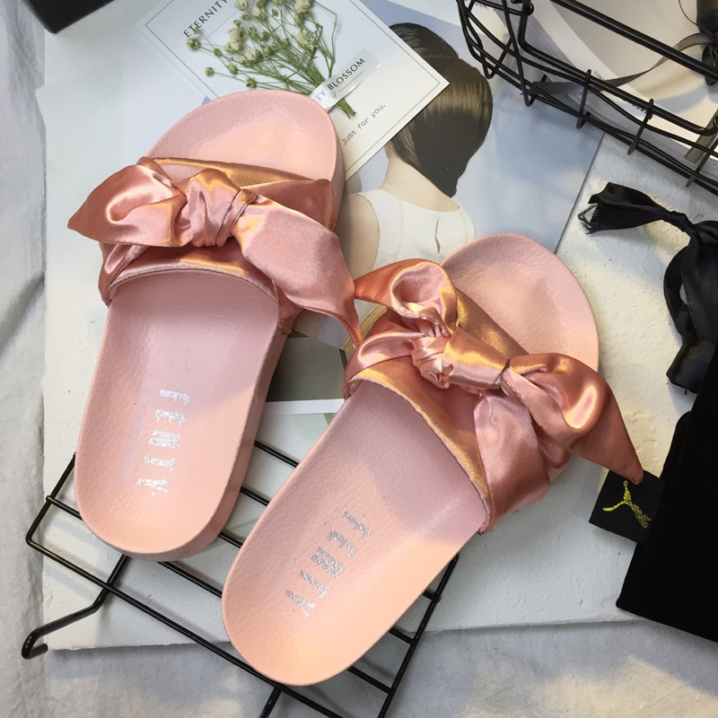 Designer Fenty Bandana slipper Gear bottoms mens slide striped sandals causal Non-slip summer slippers flip flops 36-45, Black
Designer Fenty Bandana slipper Gear bottoms mens slide striped sandals causal Non-slip summer slippers flip flops 36-45, Black