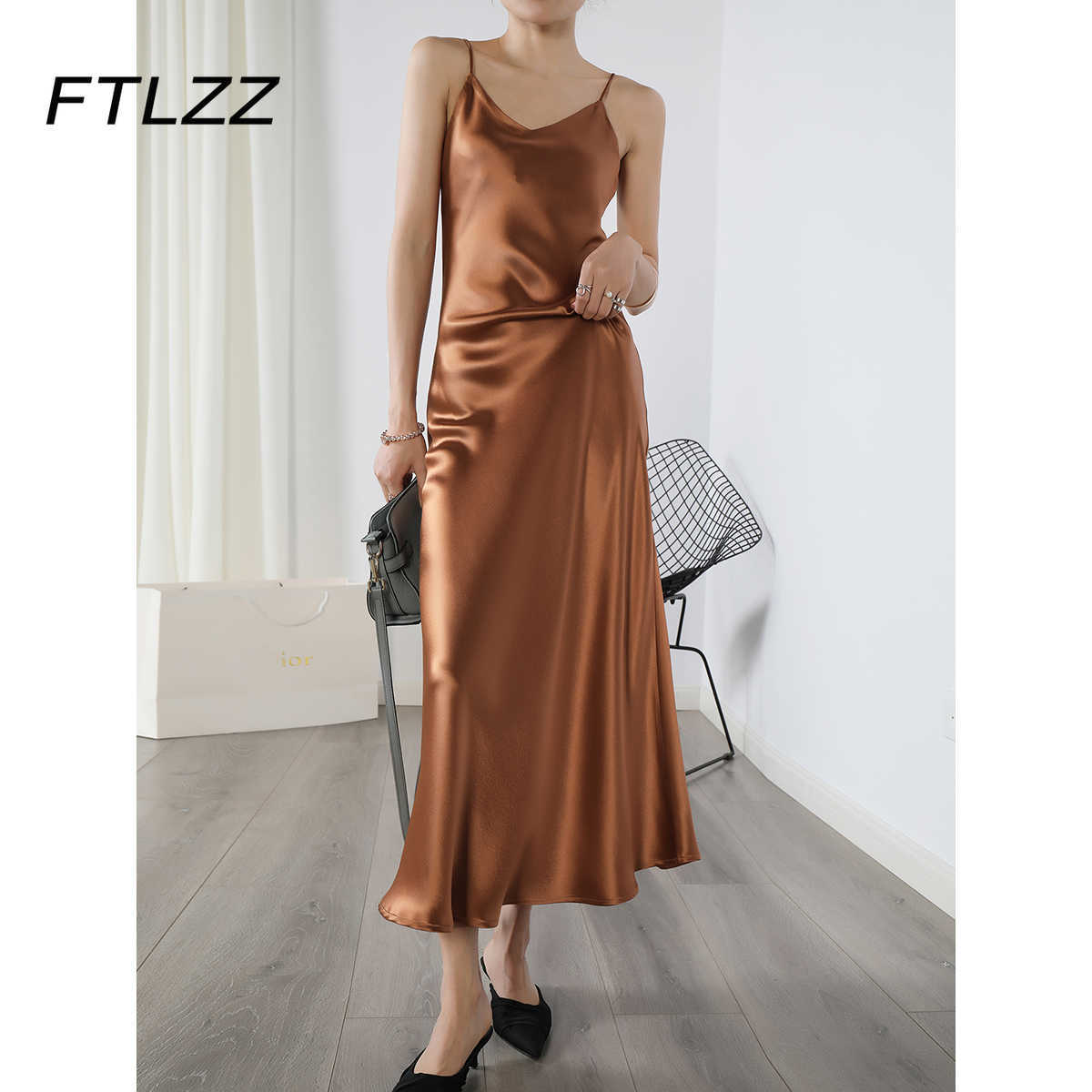 Women Sexy Satin Long Dress Summer V Neck Slim Spaghetti Strap Party Dresses Ladies Elegant Robe Vestidos Mujer 210602, Amber
Women Sexy Satin Long Dress Summer V Neck Slim Spaghetti Strap Party Dresses Ladies Elegant Robe Vestidos Mujer 210602, Amber