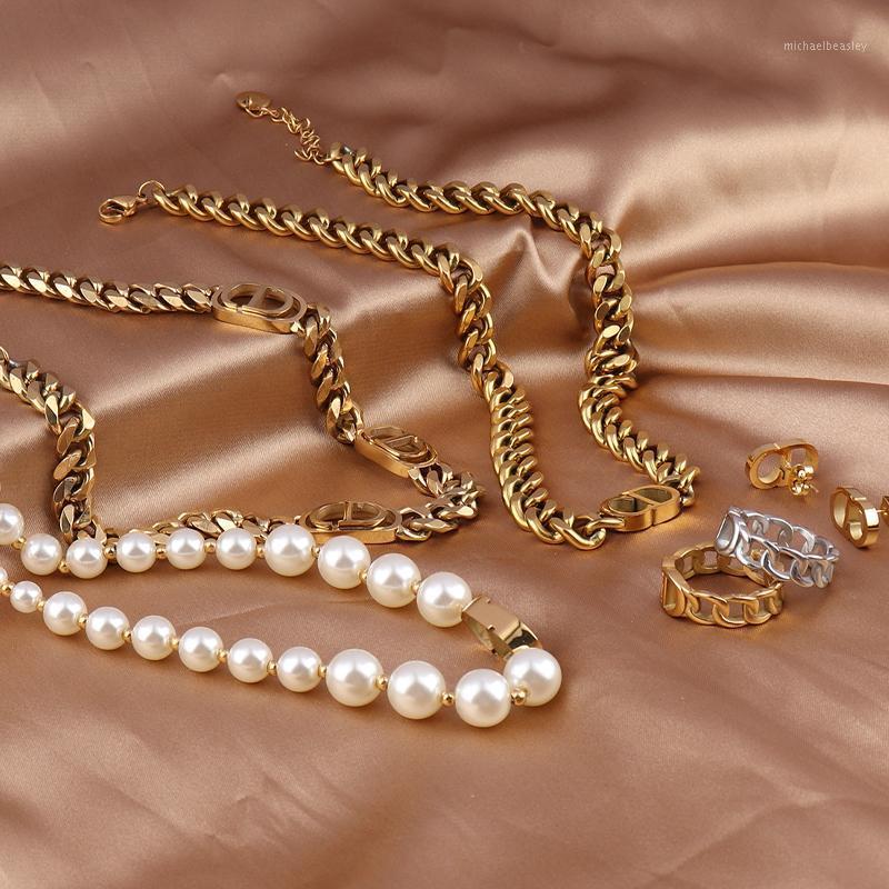 Chains Punk Stainless Steel Necklace Cuban Thick Chain Necklaces For Women Choker Letter Gold Jewelry Gifts
Chains Punk Stainless Steel Necklace Cuban Thick Chain Necklaces For Women Choker Letter Gold Jewelry Gifts