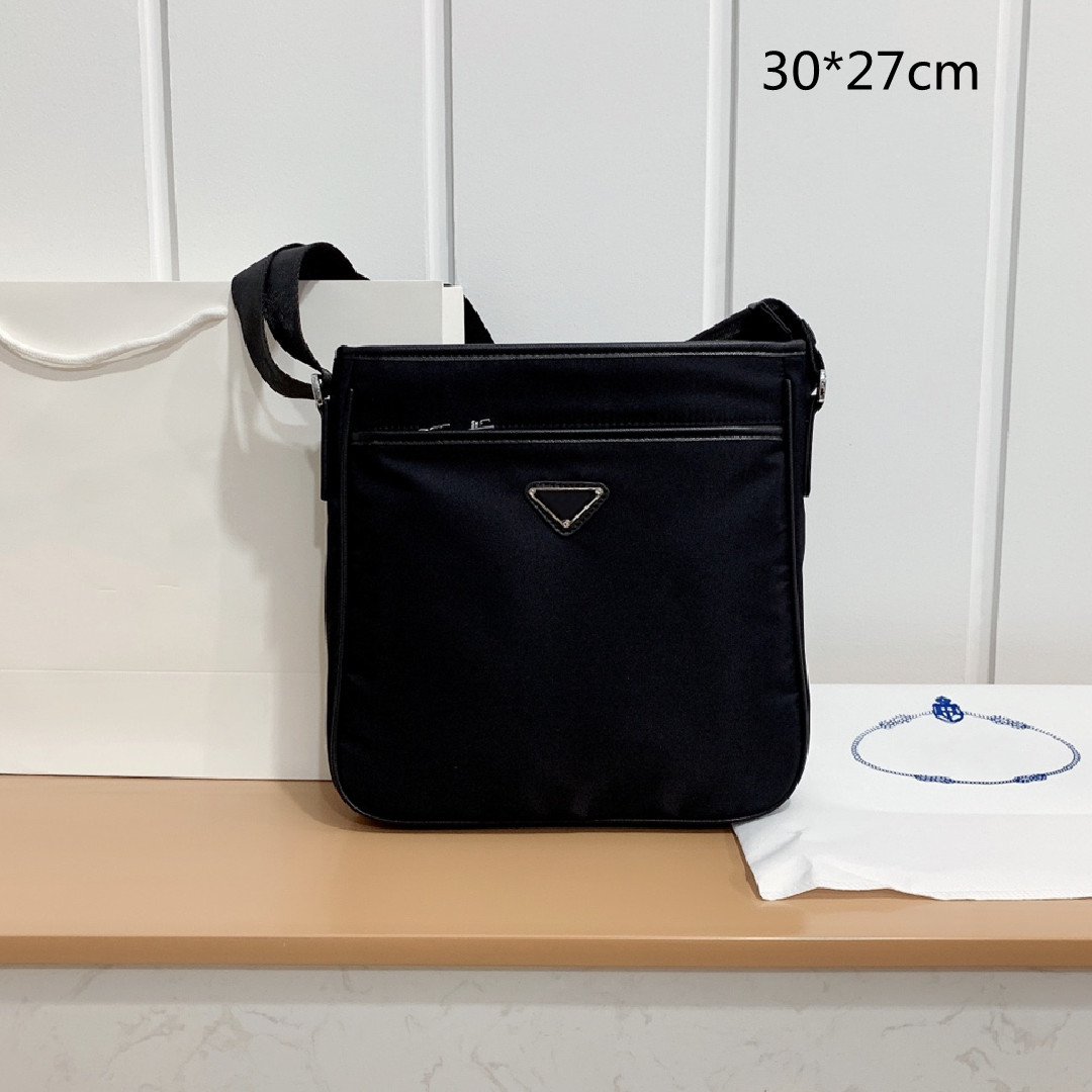 2022 Mens Black Briefcases Designer Nylon Shoulder Bags Fashion Crossbody Triangle Messenger Bag Medium Size Men Brief Cases, This price option is not for sale.
2022 Mens Black Briefcases Designer Nylon Shoulder Bags Fashion Crossbody Triangle Messenger Bag Medium Size Men Brief Cases, This price option is not for sale.