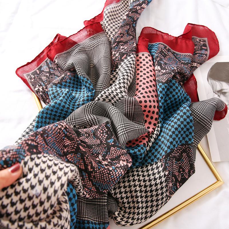 Scarves Winter Dustproof Lattice Luxury Sunscreen Beach Towel Cotton And Bandanna Fashion 180X90CM Print Shawls, Blue;gray
Scarves Winter Dustproof Lattice Luxury Sunscreen Beach Towel Cotton And Bandanna Fashion 180X90CM Print Shawls, Blue;gray